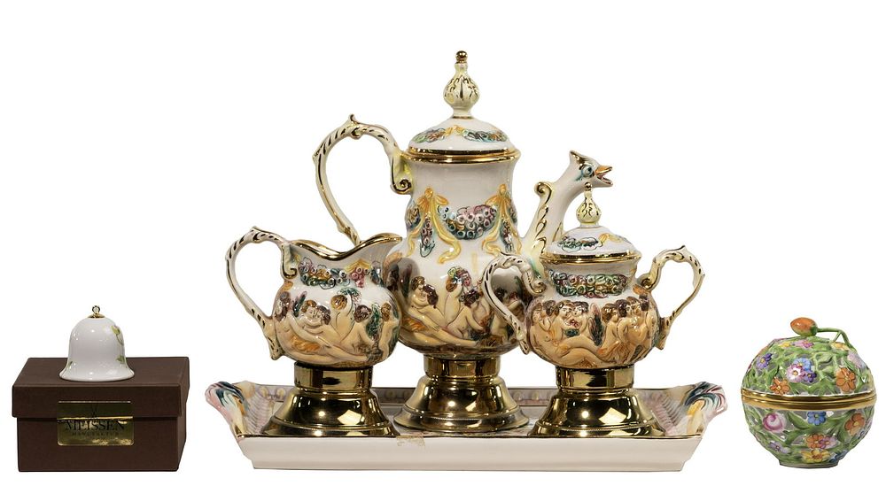 Lot 446: Porcelain Assortment