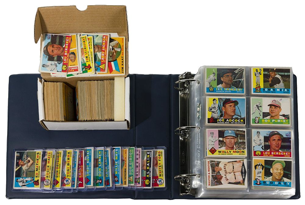 Lot 330: 1960 Topps Baseball Near Set