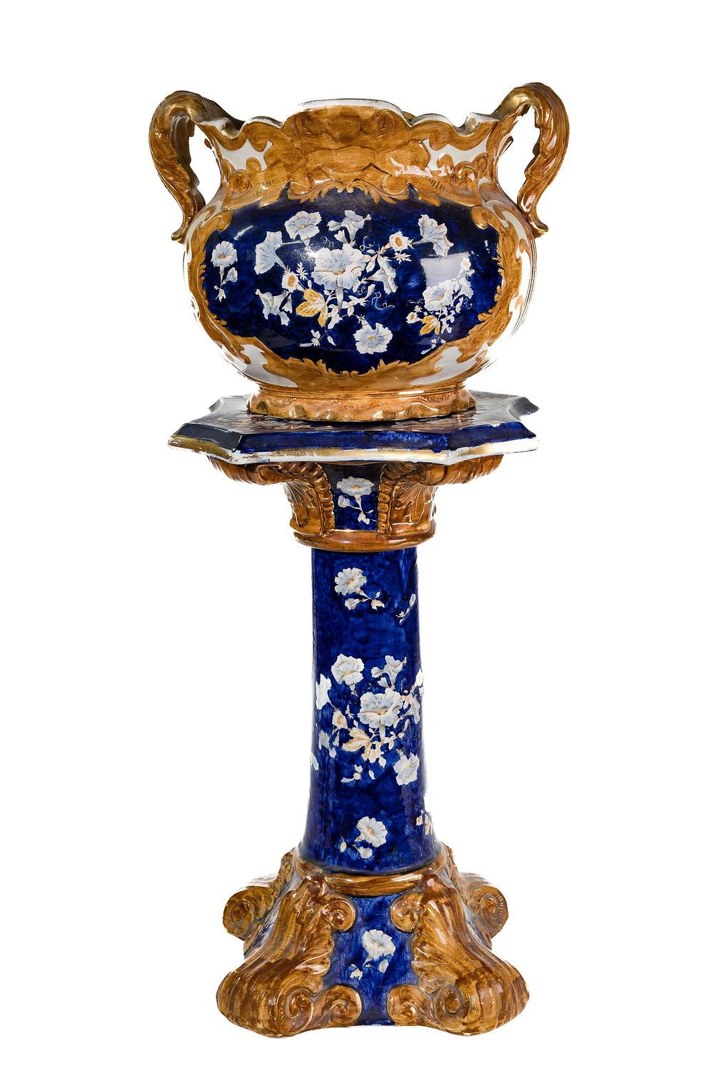 Lot 360: Etruria Jardiniere and Pedestal