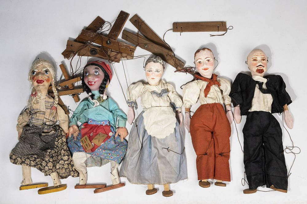 Lot 411: Marionette Assortment