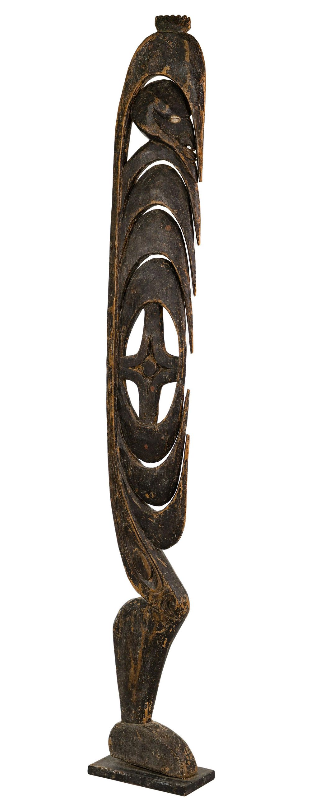 Lot 330: Papua New Guinea Yiman Yipwon Hook Figure