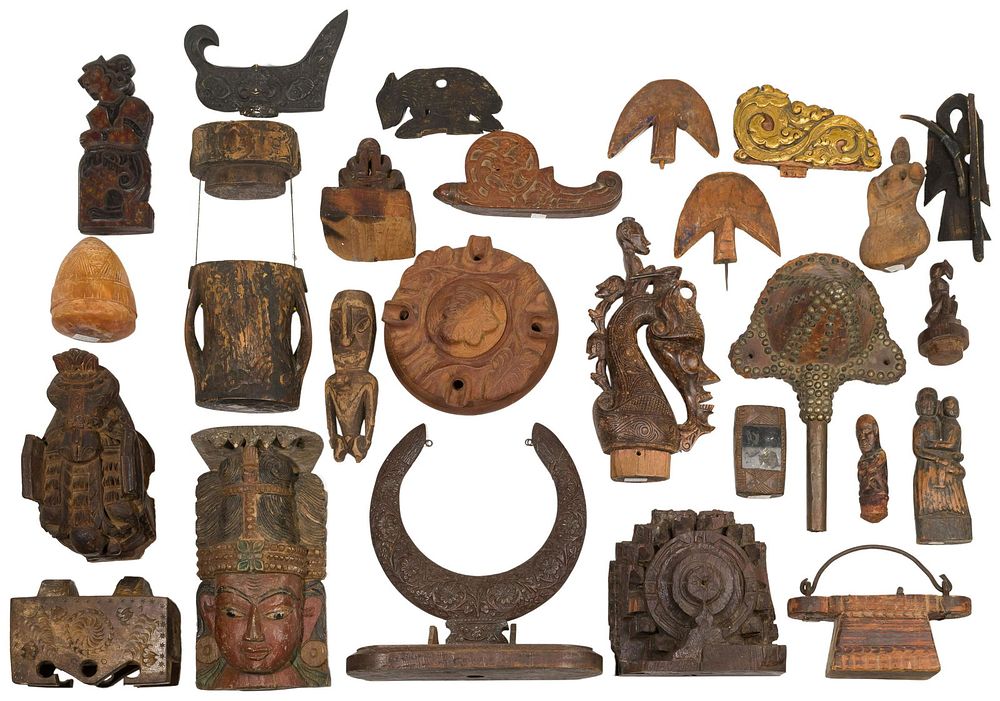 Lot 372: Ethnographic Object Assortment