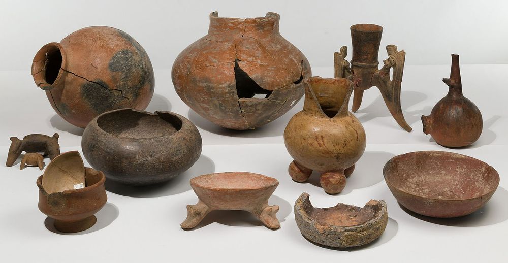 Lot 461: Pre-Columbian Ceramic Fragment Assortment