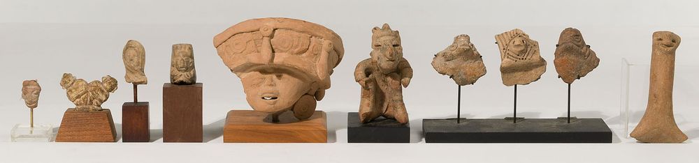 Lot 481: Pre-Columbian Figure and Fragment Assortment