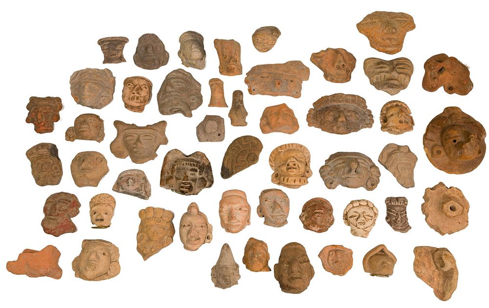 Lot 493: Pre-Columbian Latin American Ceramic Figurine Fragment Assortment