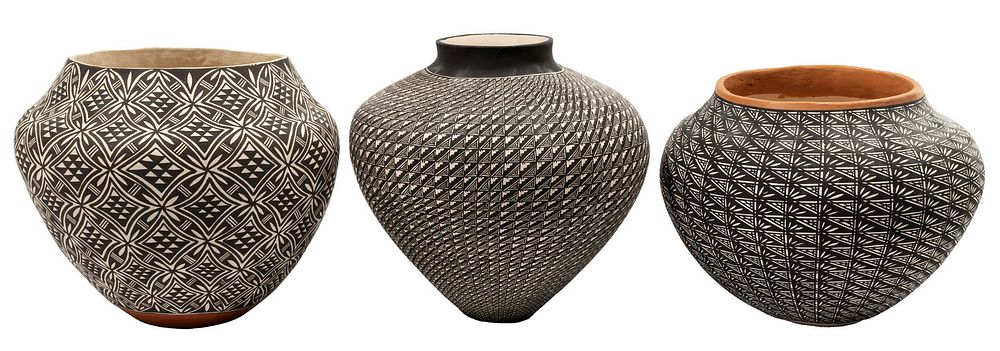 Lot 388: Acoma Pueblo Pot Assortment