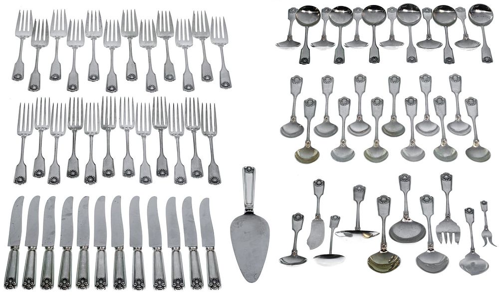 Lot 221: Frank Smith 'Fiddle Shell - Alden' Sterling Silver Flatware Service