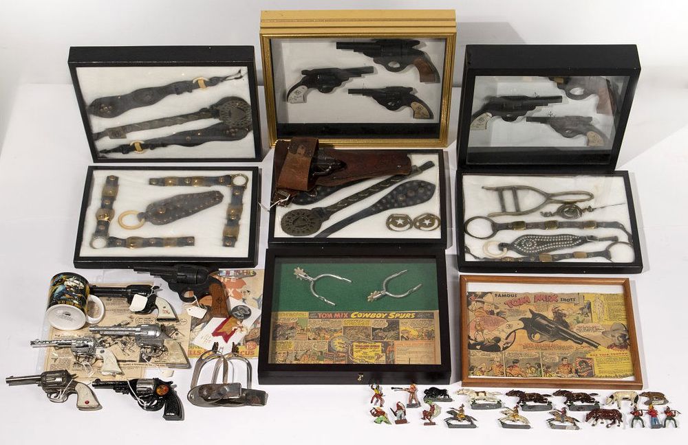Lot 265: Western Themed Toy and Accessory Assortment
