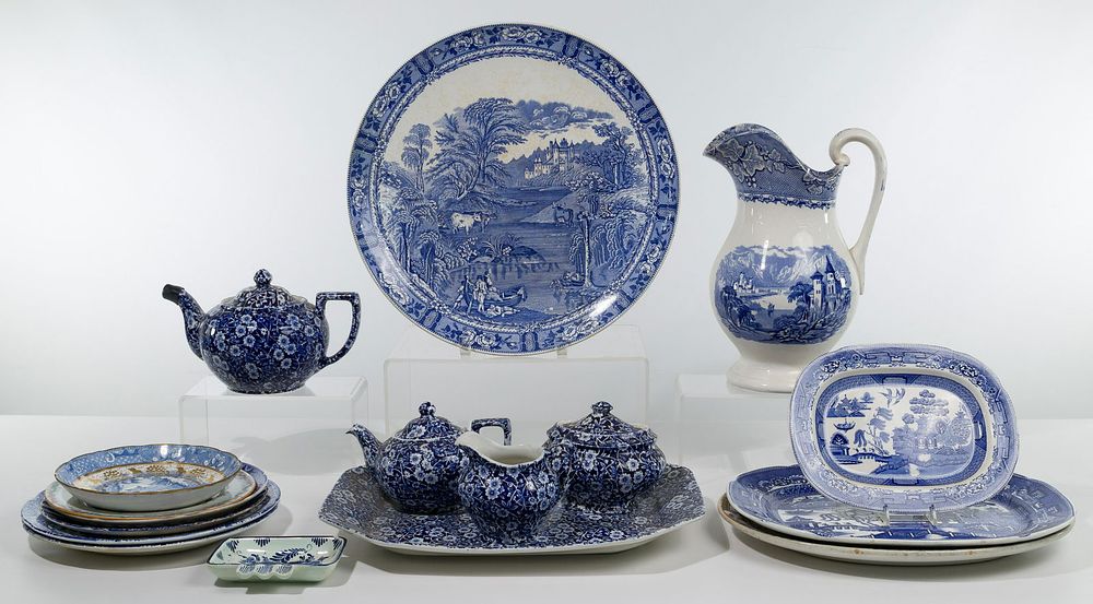 Lot 327: English Blue and White Porcelain Assortment