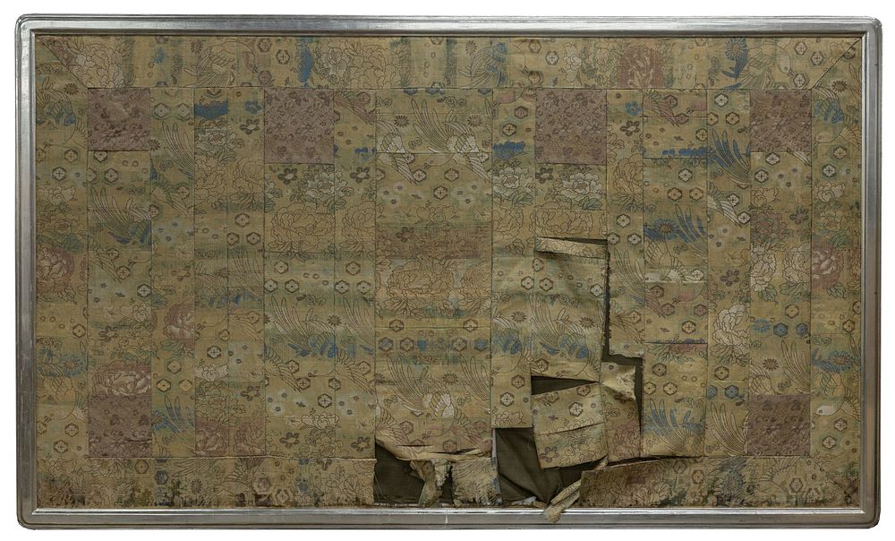 Lot 354: Asian Framed Bird Textile