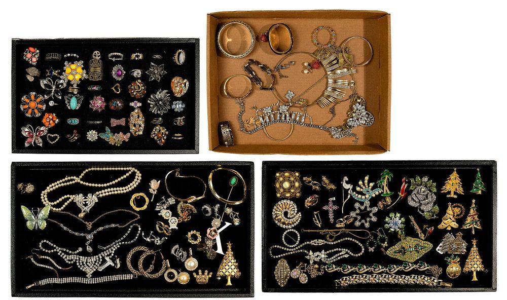Lot 165: Rhinestone Costume Jewelry Assortment