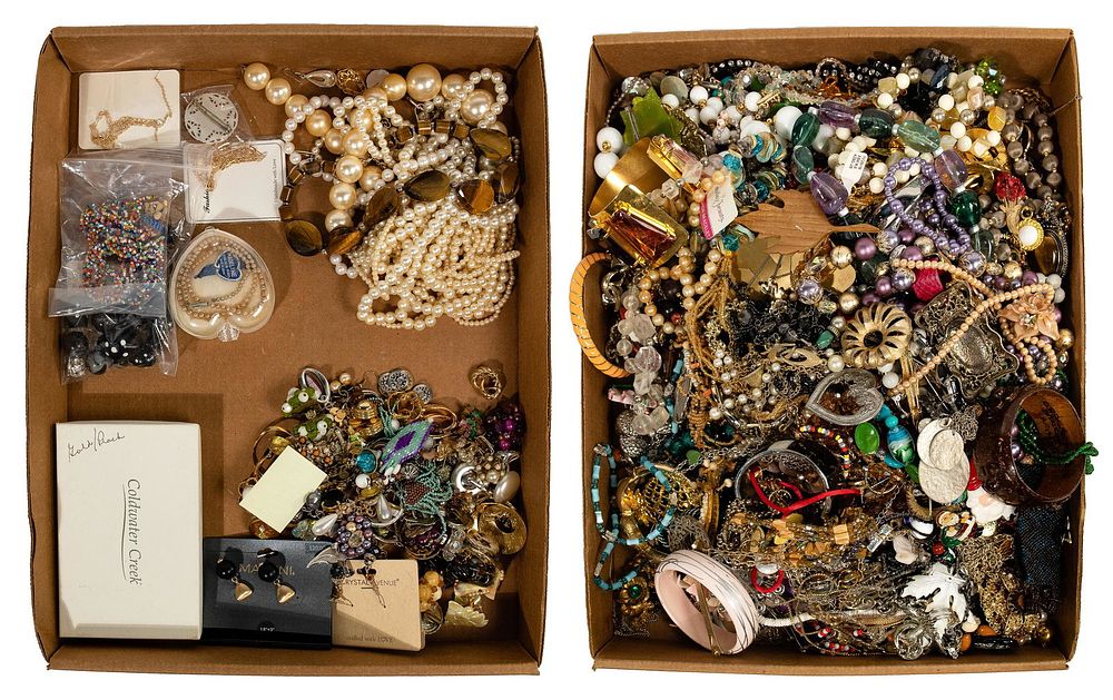 Lot 174: Sterling Silver and Costume Jewelry Assortment