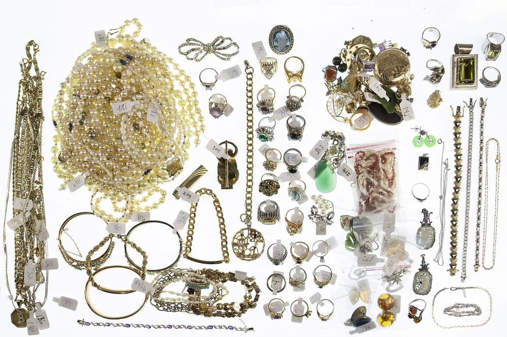 Lot 176: Silver and Costume Jewelry Assortment