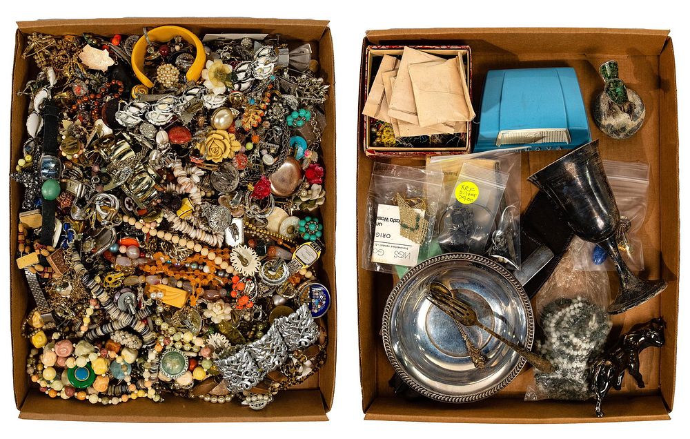 Lot 186: Sterling Silver and Costume Jewelry Assortment