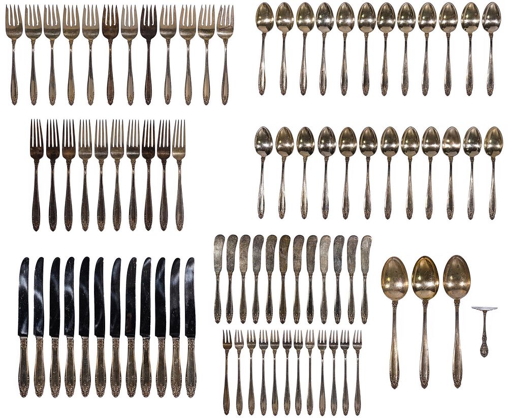 Lot 246: International 'Prelude' Sterling Silver Flatware Service
