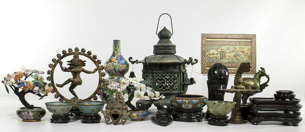 Lot 273: Asian Decorative Object Assortment