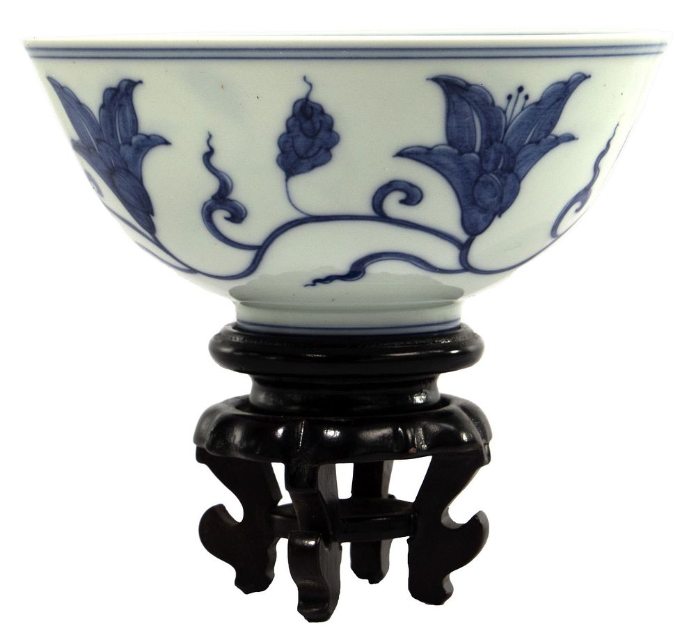 Lot 280: Chinese Blue and White Porcelain Bowl