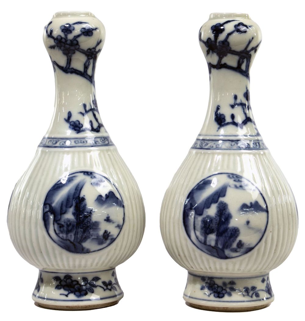 Lot 283: Chinese Blue and White Porcelain Garlic Mouth Vases