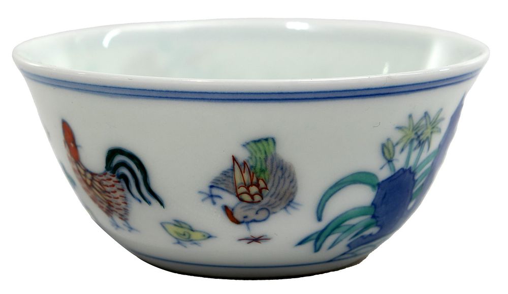 Lot 298: Chinese Doucai Glazed Porcelain Chicken Cup