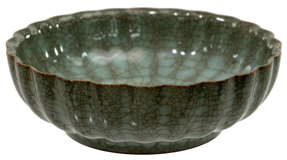 Lot 307: Chinese Guan Style Celadon Glazed Scalloped Bowl