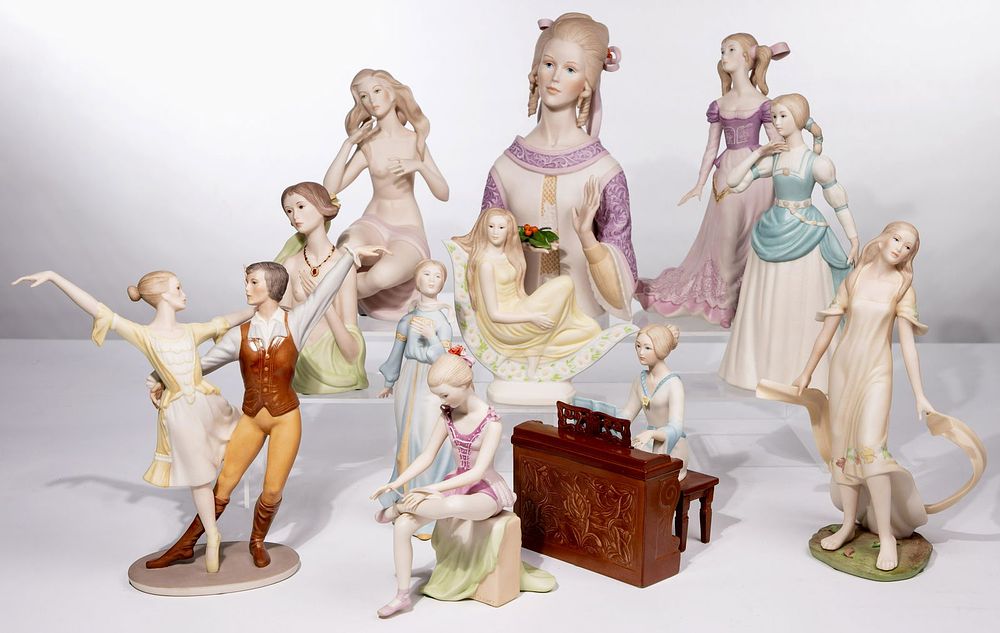 Lot 373: Lazlo Ispanky for Goebel Porcelain Figurine Assortment