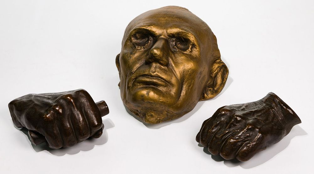 Lot 392: (After) Leonard Volk (American, 1828-1895) Lincoln Plaster Life Mask and Hands