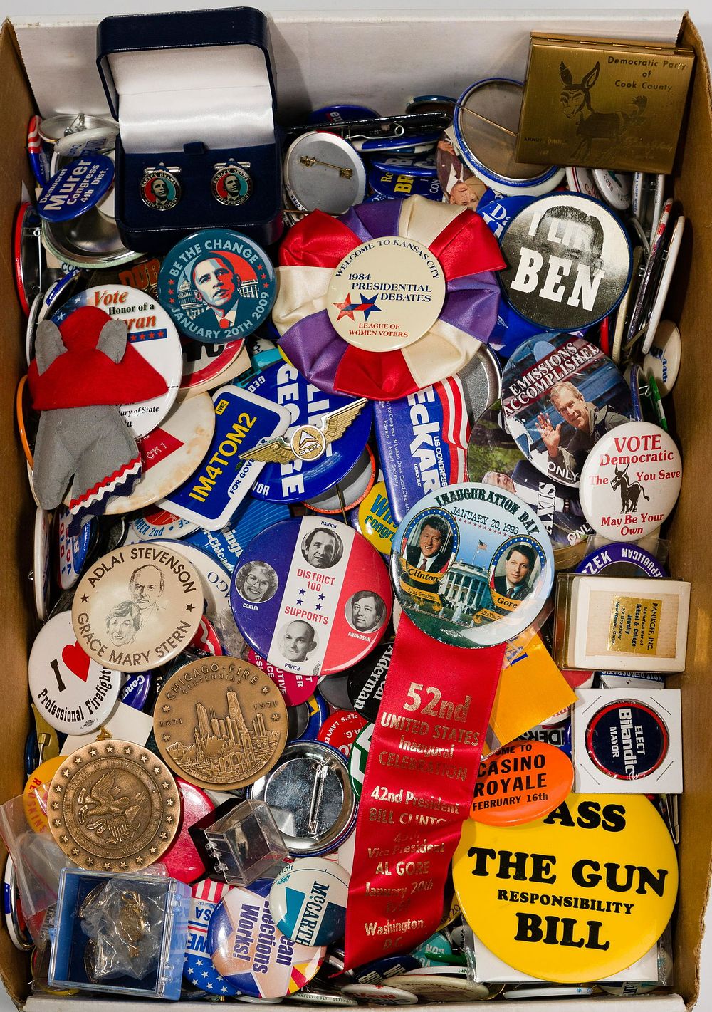 Lot 414: Political Pinback Assortment