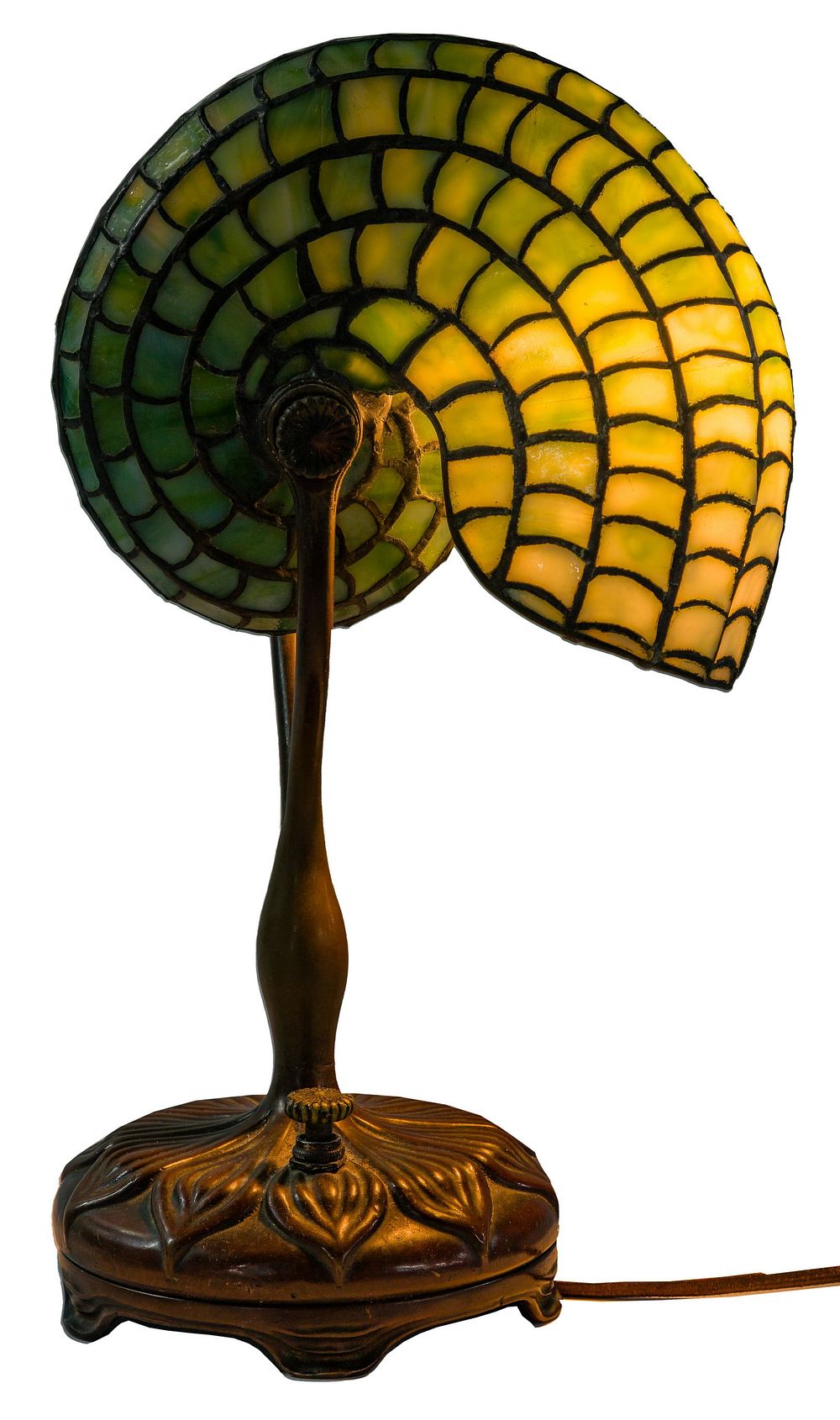 Lot 482: Tiffany Studios Leaded Nautilus Desk Lamp