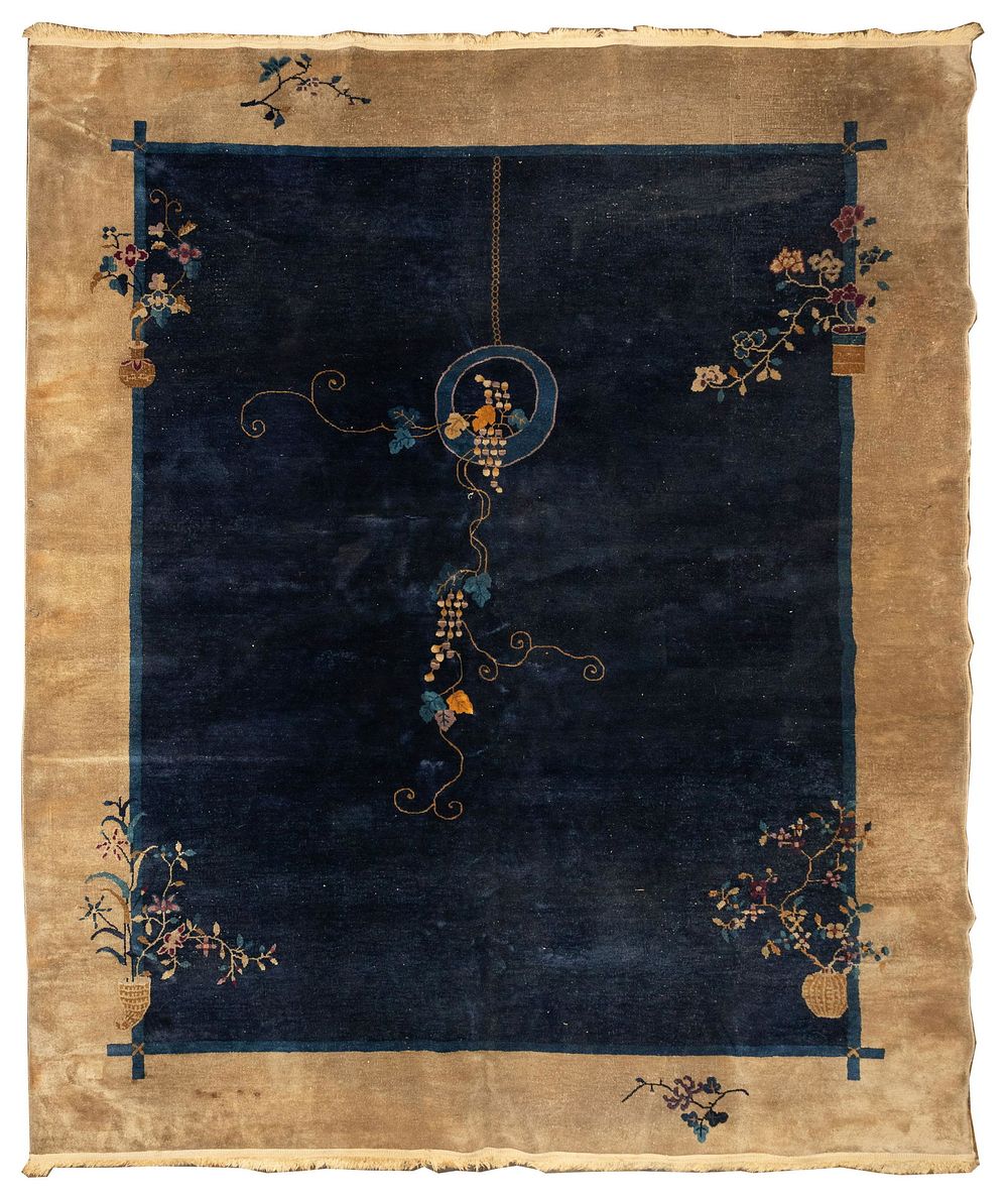 Lot 514: Chinese Art Deco Style Wool Rug
