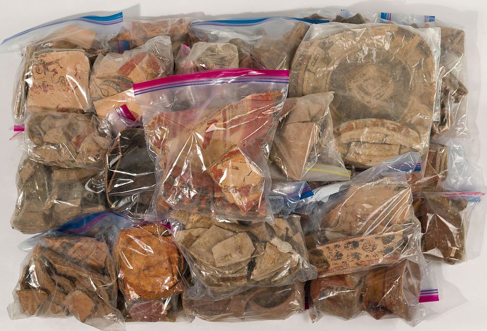 Lot 565: Pre-Columbian Style Pottery Shard Assortment