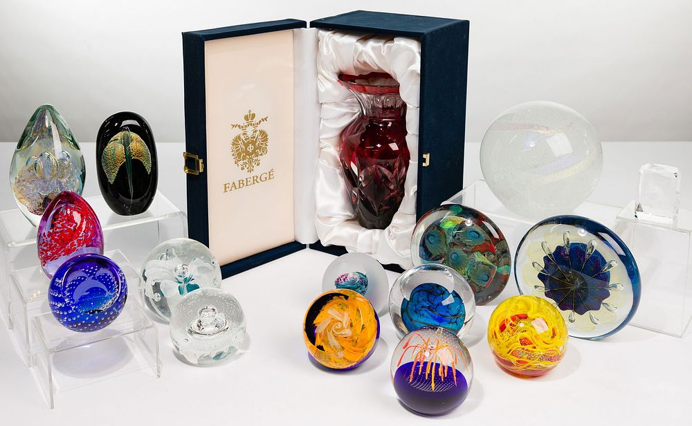 Lot 596: Art Glass and Crystal Assortment