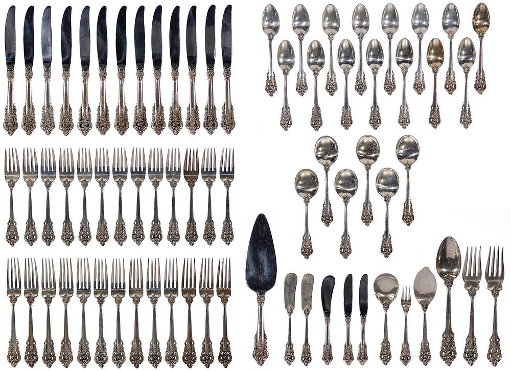 Lot 213: Wallace 'Grand Baroque' Sterling Silver Flatware