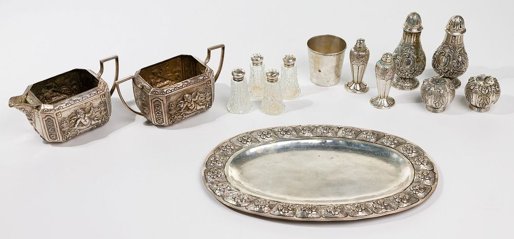Lot 217: Sterling and European (800) Silver Object Assortment