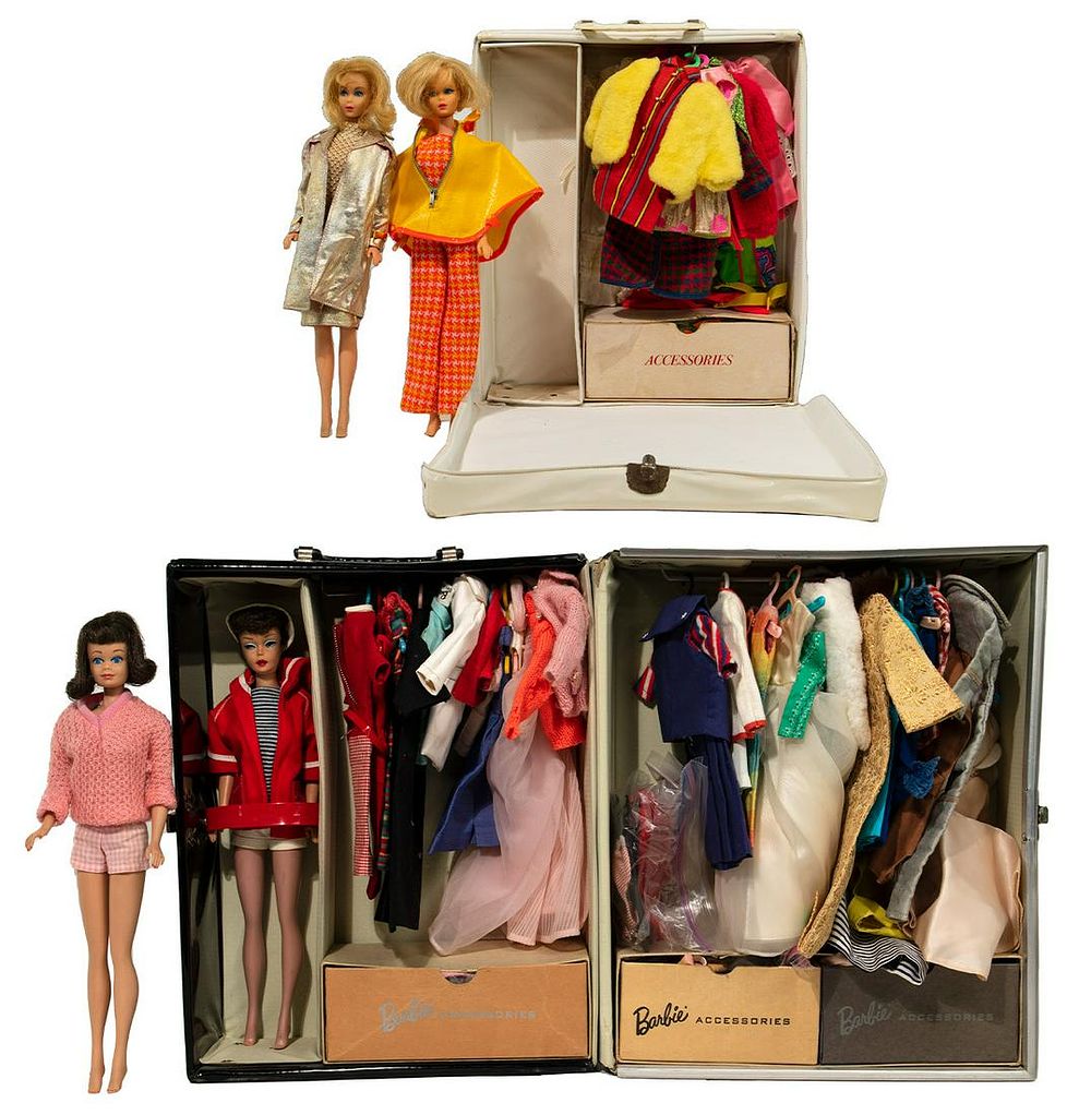 Lot 249: Mattel Barbie and Midge Doll and Accessory Assortment
