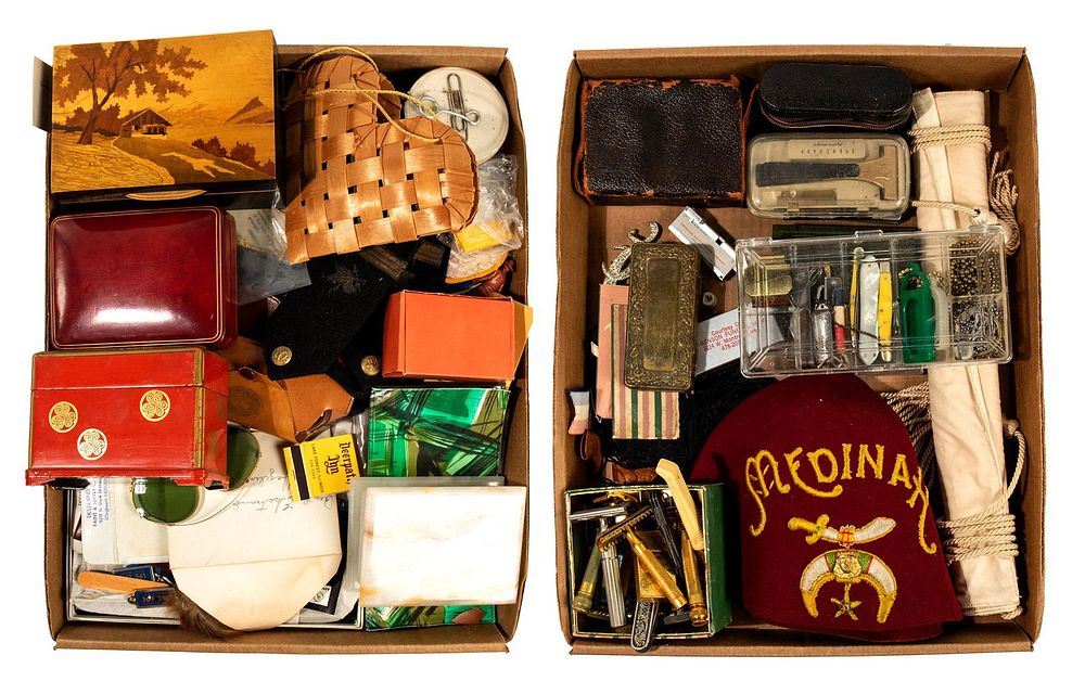 Lot 276: Desk and Drawer Accessory Assortment