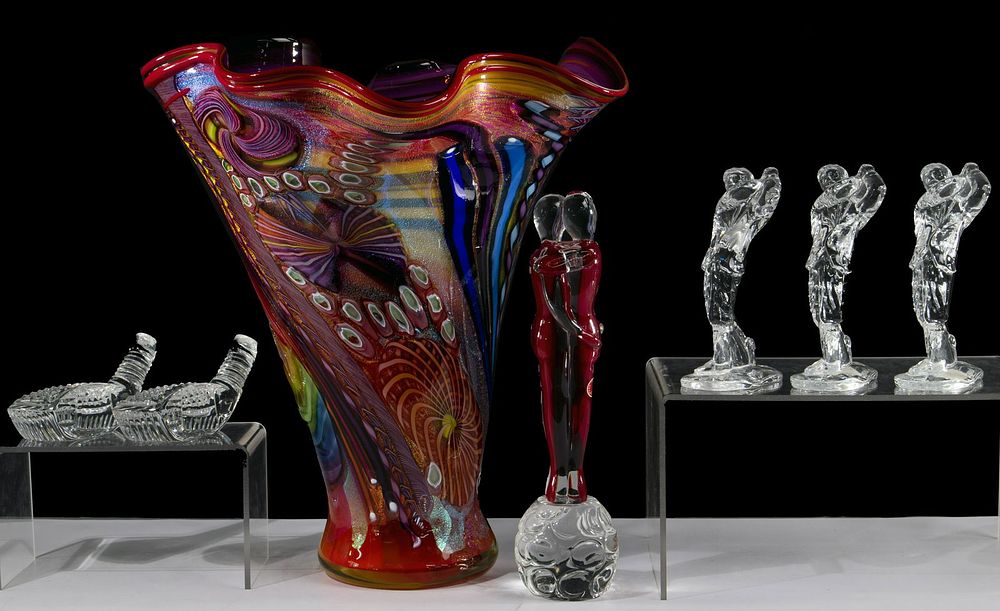 Lot 355: Art Glass and Crystal Assortment