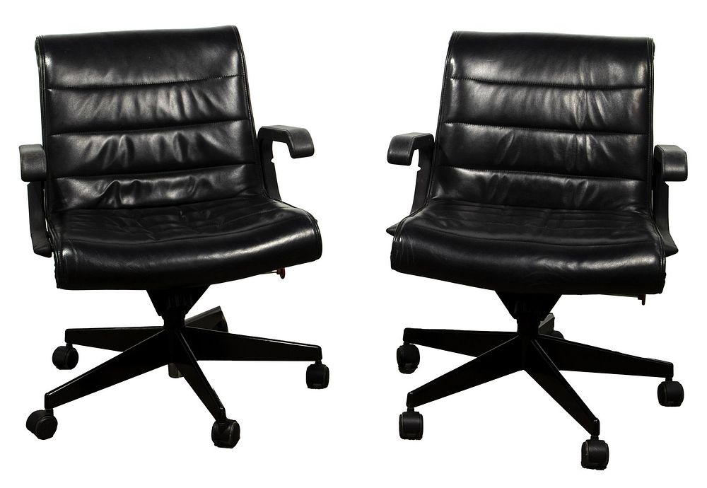 Lot 359: (Attributed to) Richard Sapper for Knoll Chairs