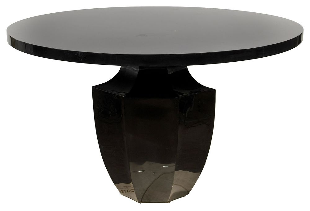 Lot 376: (Attributed to) Oly Black Lacquer Pedestal Table