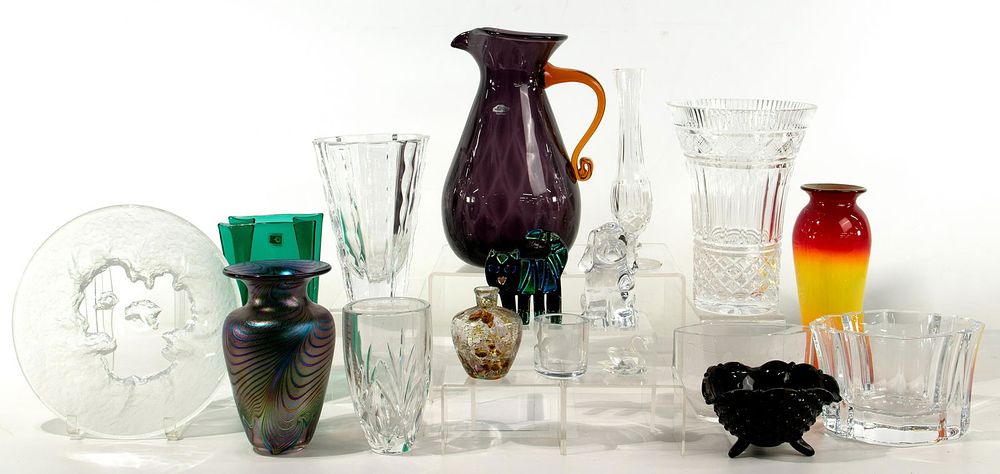 Lot 221: Crystal and Glass Assortment