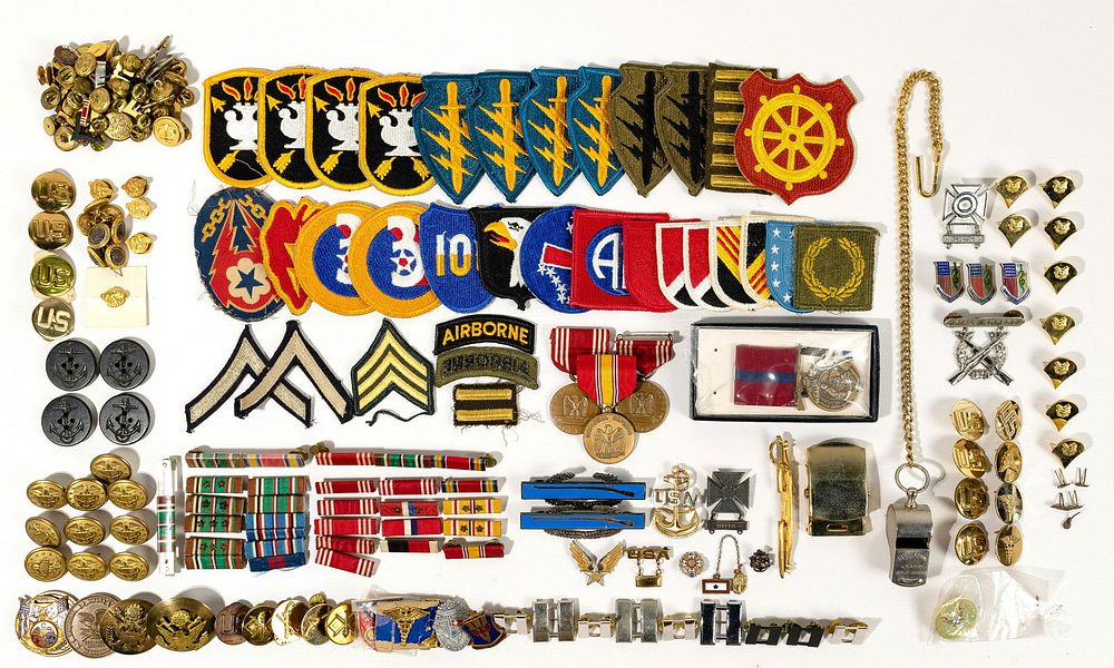 Lot 244: US Military Medal, Badge, Bar and Button Assortment