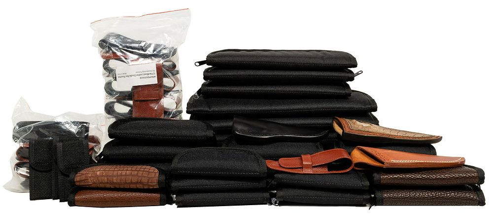 Lot 287: Knife and Pen Case Assortment