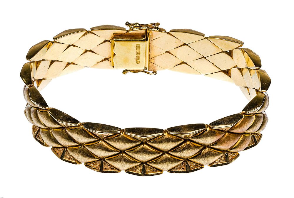 Lot 349: 18k Yellow Gold Bracelet