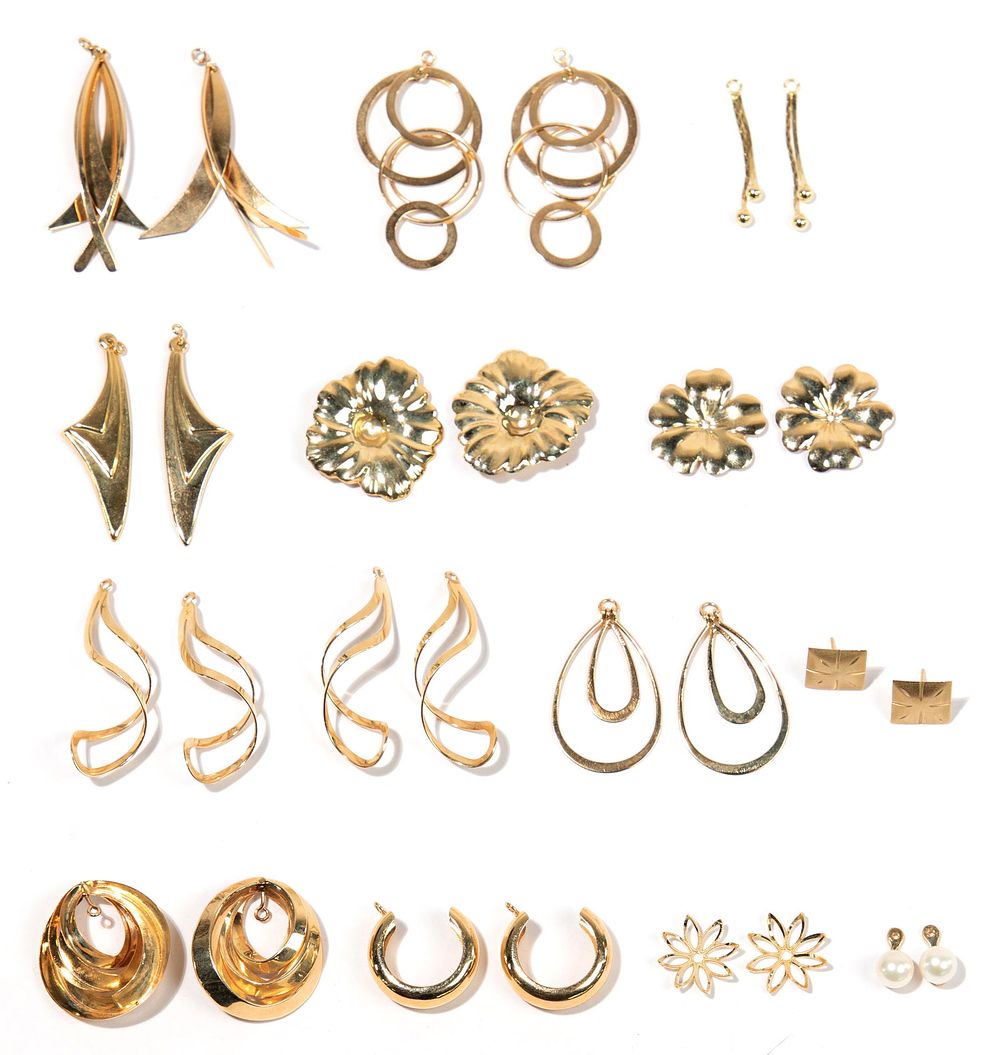 Lot 384: 14k Yellow Gold Earring and Jacket Assortment