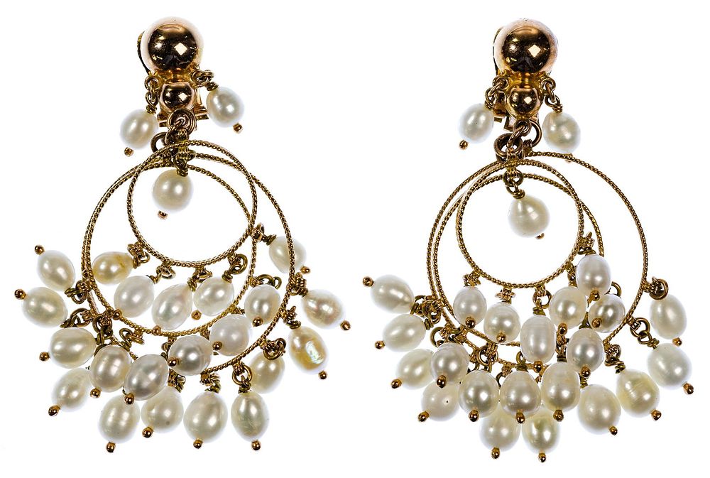 Lot 392: 14k Yellow Gold and Pearl Clip Earrings
