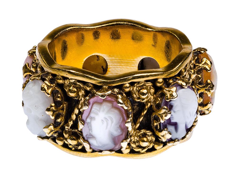 Lot 403: 14k Yellow Gold and Cameo Ring