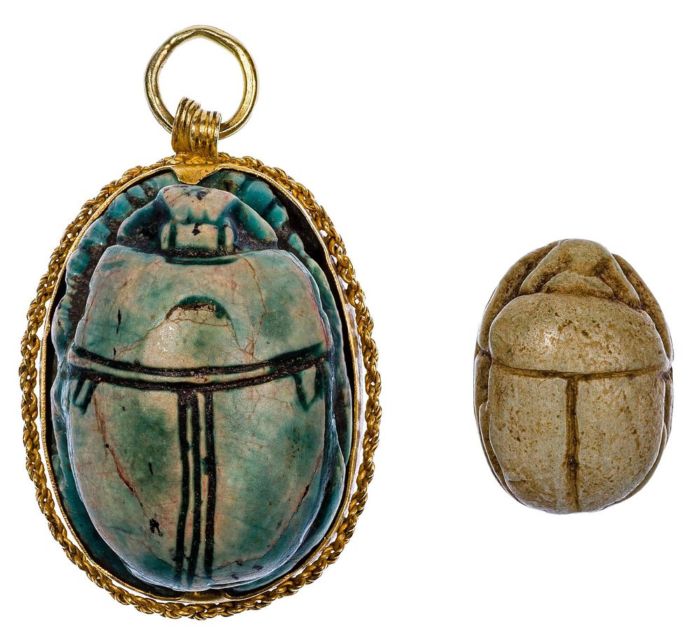 Lot 444: 14k Yellow Gold and Egyptian Steatite Scarab