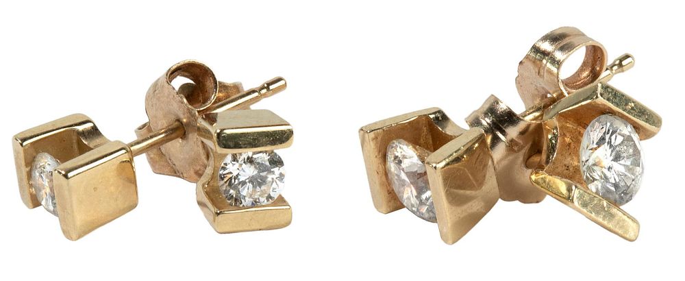Lot 448: 14k Yellow Gold and Diamond Stud Earrings