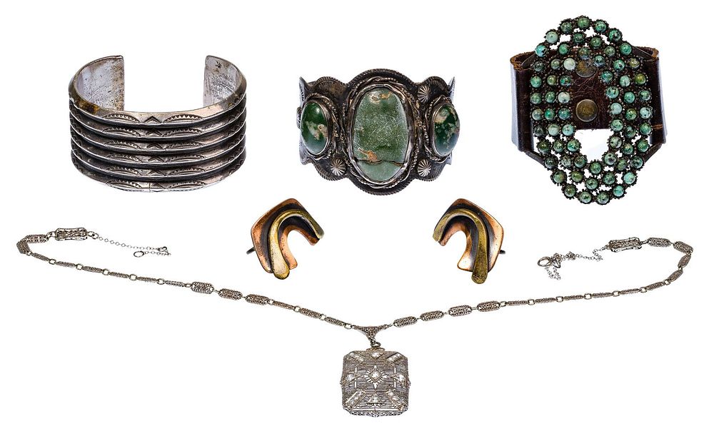 Lot 473: Art Deco Style Necklace and Art Smith Earrings