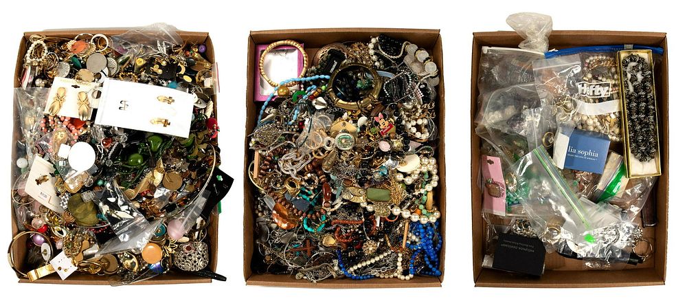 Lot 523: Costume Jewelry Assortment