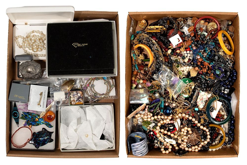 Lot 529: Costume Jewelry Assortment